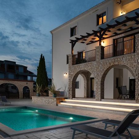 Villa Jalan 브르시 외부 사진