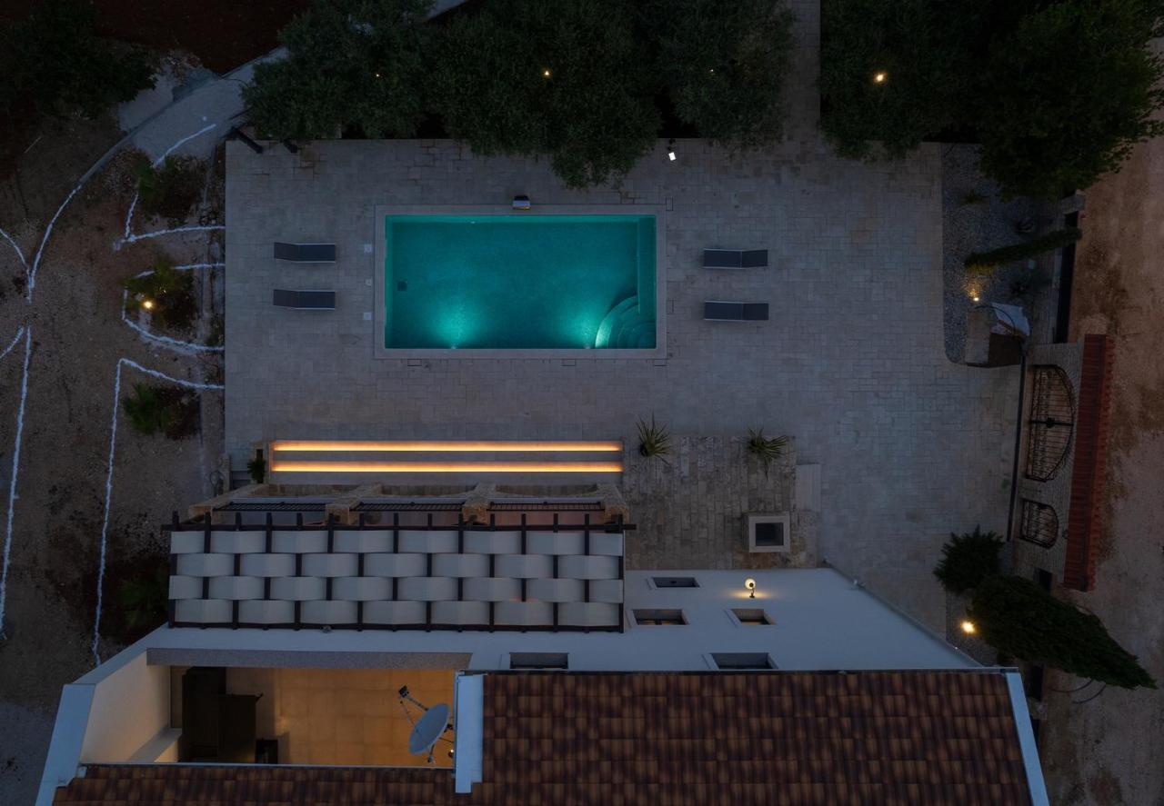 Villa Jalan 브르시 외부 사진