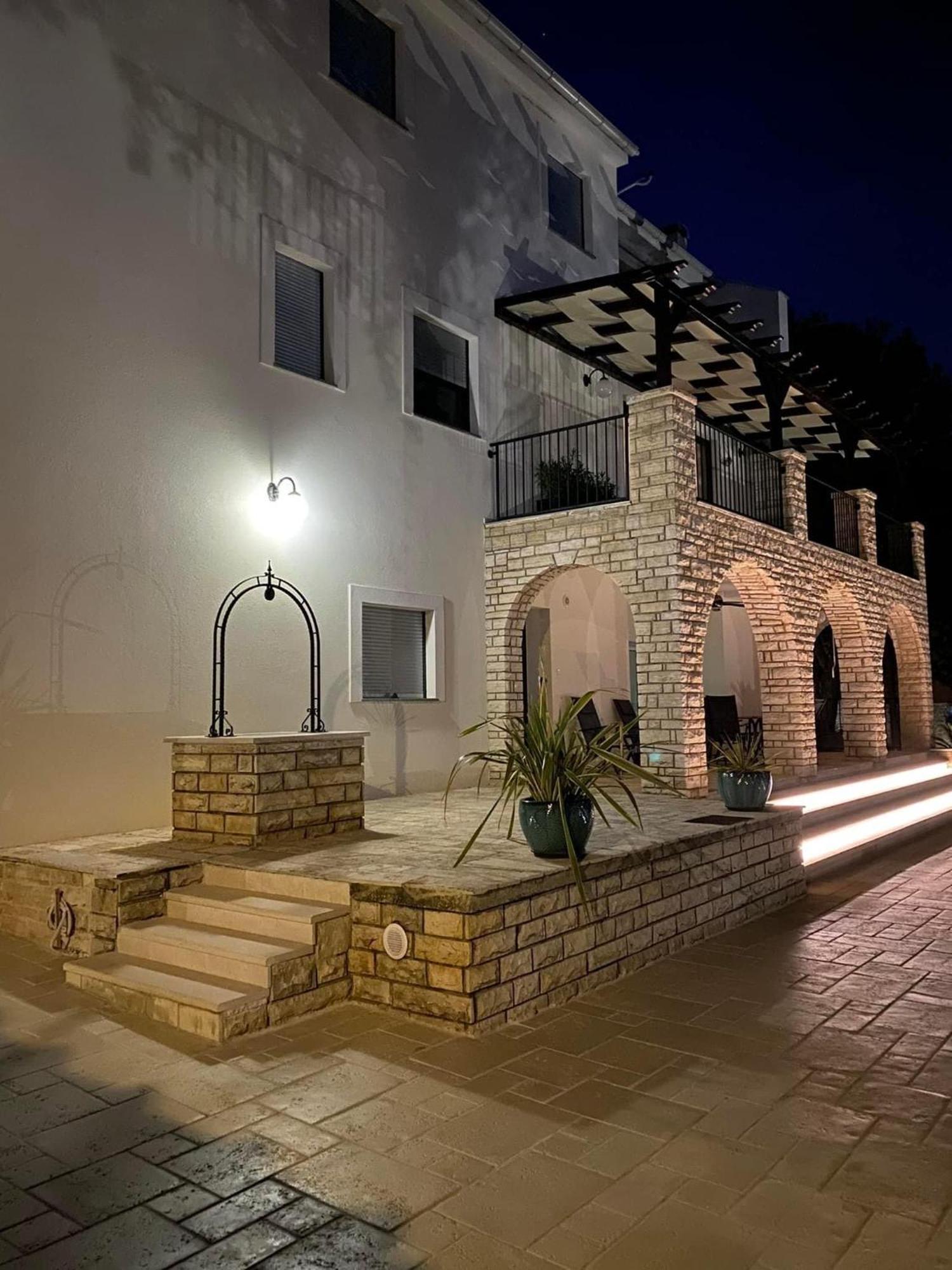 Villa Jalan 브르시 외부 사진