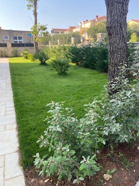 Villa Jalan 브르시 외부 사진